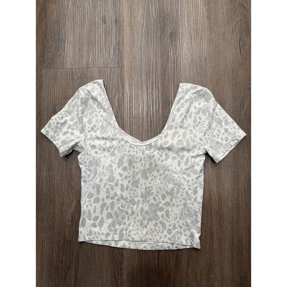 Lululemon Align Tee Nulu Size 4 Cheetah Camo Antique White Multi